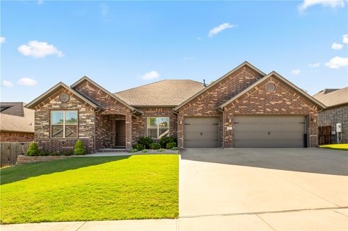 1301 Hickory St, Cave Springs, AR, 72718-7003 | Card Image