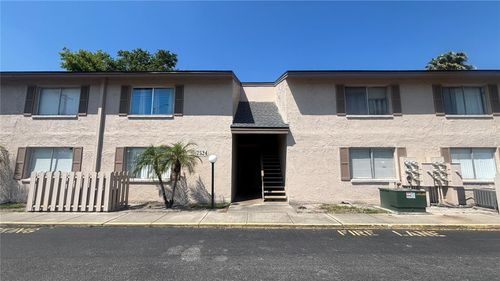 32-7524 Needle Leaf Pl, TAMPA, FL, 33617-8530 | Card Image