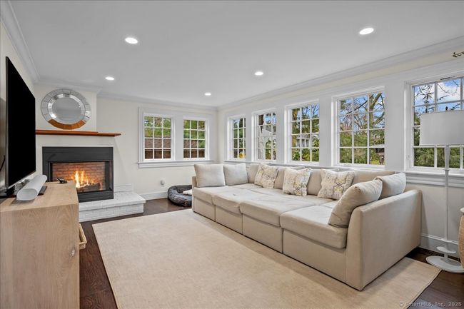 192 Highland Ave, House other with 5 bedrooms, 4 bathrooms and null parking in Norwalk CT | Image 13
