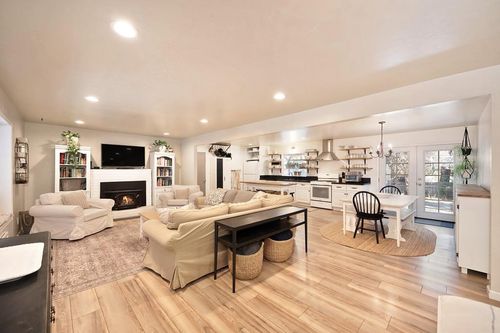 2895 North St, Pollock Pines, CA, 95726-9605 | Card Image
