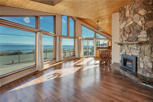2946 Island Highway S, Campbell River, BC, V9W1C8 | Card Image