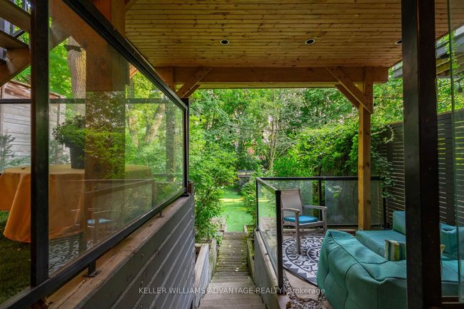 37 Farnham Ave, House other with 5 bedrooms, 5 bathrooms and 1 parking in Toronto ON | Image 41