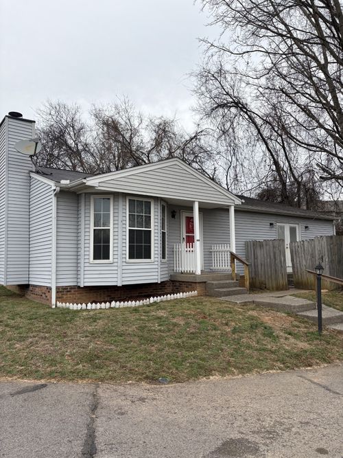808 Patio Ct, Nashville, TN, 37214-3918 | Card Image