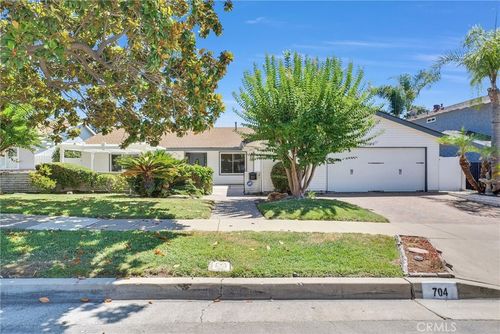704 E Barkley Ave, Orange, CA, 92867-6810 | Card Image