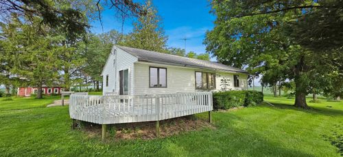 12643 W Ave, Cedar Falls, IA, 50613-8216 | Card Image