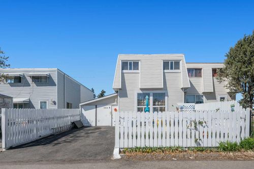 3926 29a Ave Se, Calgary, AB, T2B0G4 | Card Image