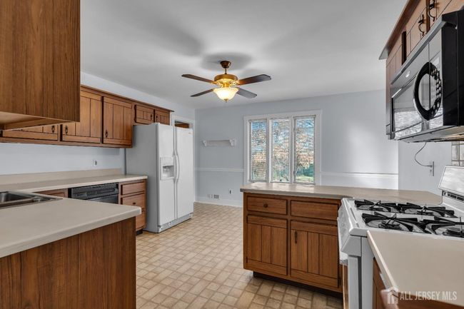 1125 Hanover St, House other with 3 bedrooms, 3 bathrooms and null parking in Piscataway NJ | Image 13
