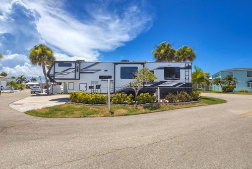 2073 Nettles Blvd, Jensen Beach, FL, 34957-3222 | Card Image