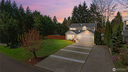 10510 200th Avenue Ct E, Bonney Lake, WA, 98391-7998 | Card Image