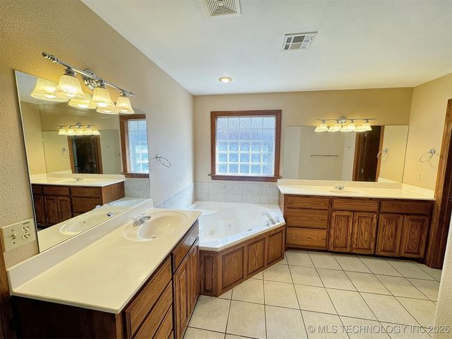 1530 Redwood Pl, House other with 4 bedrooms, 3 bathrooms and null parking in Tahlequah OK | Image 43