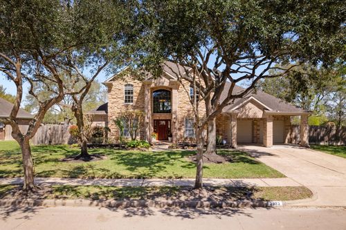 2823 Irvington Dr, Pearland, TX, 77584-9127 | Card Image