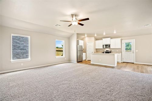 1511 Crimson Lake Blvd, El Reno, OK, 73036-4262 | Card Image