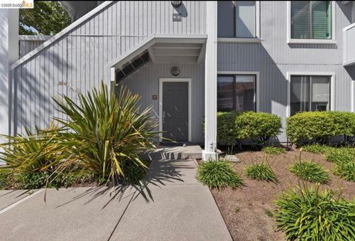 91 Schooner Ct, Richmond, CA, 94804-4574 | Card Image