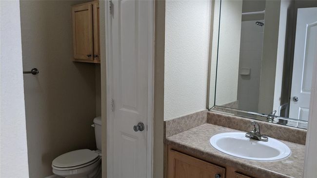 Bathroom | Image 18