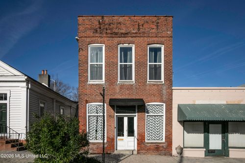 152 S Memphis Street, Holly Springs, MS, 38635 | Card Image