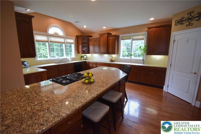 55 Forrest Stand Dr, House other with 4 bedrooms, 5 bathrooms and null parking in Easton PA | Image 62