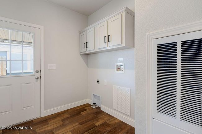 Laundry Room | Image 24