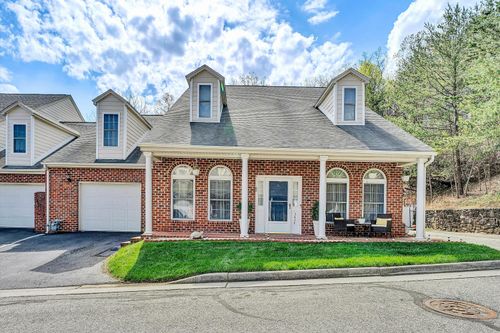 5424 Quail Ridge Ct, Roanoke, VA, 24018-9244 | Card Image