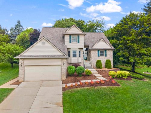 70351 Hillside Ct, Bruce Twp, MI, 48065-5345 | Card Image