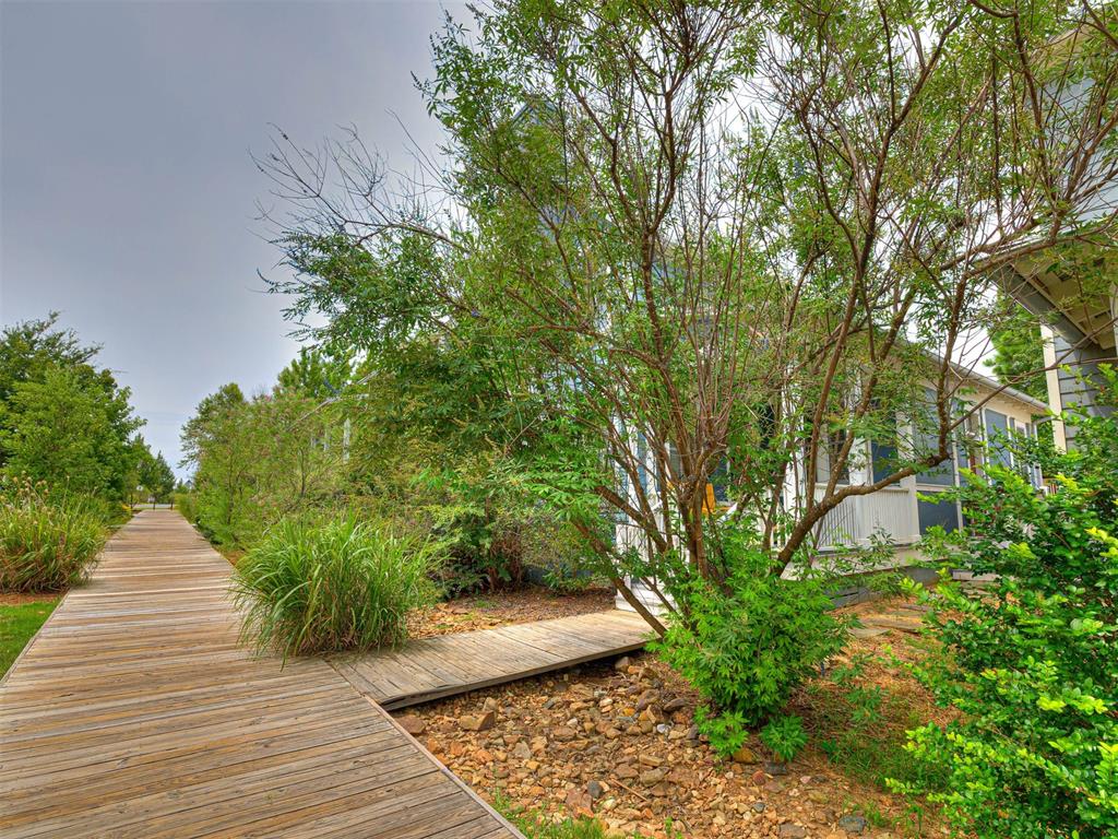 Residential Lease in Carlton Landing 4