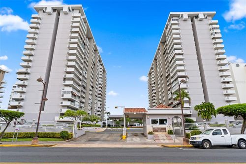 5859 Ave. Isla Verde Carolina, Carolina, PR, 00979 | Card Image