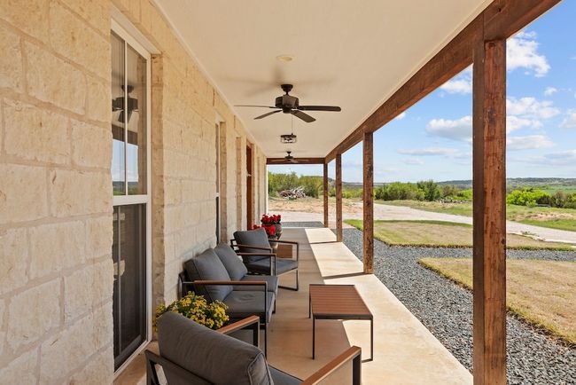 792 Langes Mill Rd, Home with 3 bedrooms, 3 bathrooms and null parking in Doss TX | Image 6