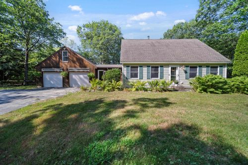 757 Forest Rd, Lyndeborough, NH, 03082-6011 | Card Image