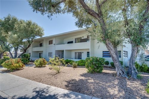 209-1700 Rexford Dr, Las Vegas, NV, 89104-2427 | Card Image