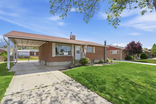 9771 S Amber Ln, Sandy, UT, 84094-3634 | Card Image