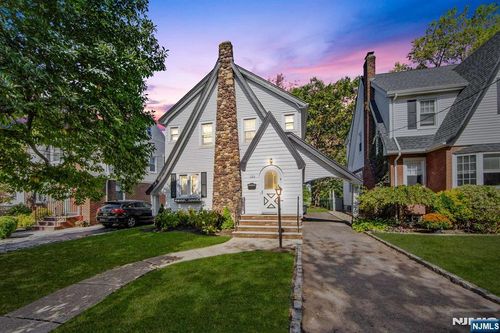120 Raab Ave, Bloomfield, NJ, 07003-4521 | Card Image