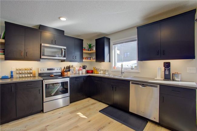 123 2 Nd St, House other with 3 bedrooms, 3 bathrooms and 3 parking in Walkerton ON | Image 17