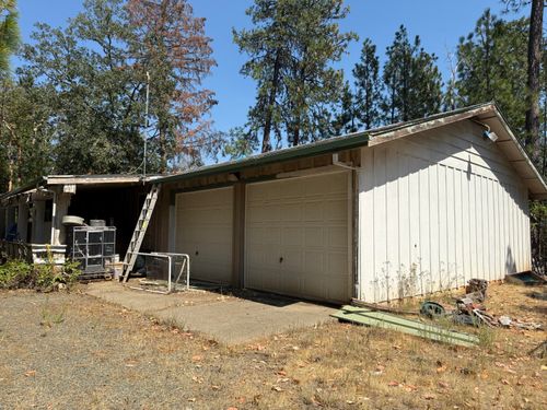 2494 Jumpoff Joe Creek Rd, Grants Pass, OR, 97526-9773 | Card Image