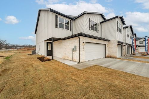 545 Galt Dr, Stephenville, TX, 76401-2669 | Card Image