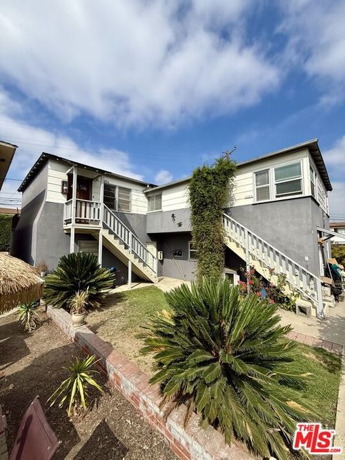 5659 Dairy Ave, Long Beach, CA, 90805-4053 | Card Image