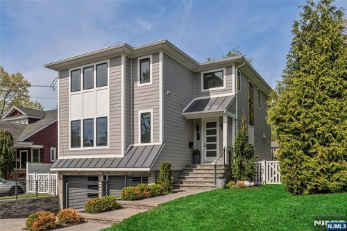 67 Westervelt Place, Cresskill, NJ, 07626 | Card Image