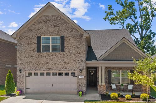 262 Thorpe Dr, Spring Hill, TN, 37174-5207 | Card Image
