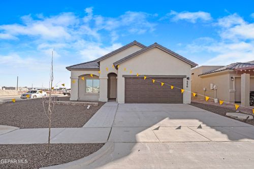 13155 Emerald Hills Avenue, Horizon City, TX, 79928 | Card Image