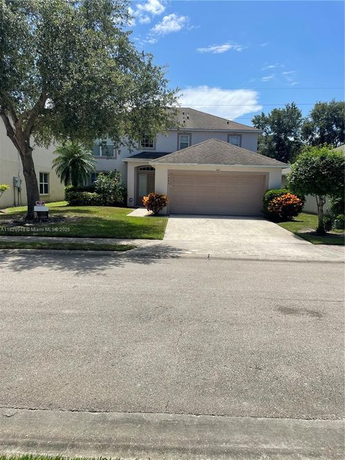 2645 12th Sq Sw, Vero Beach, FL, 32968-5067 | Card Image