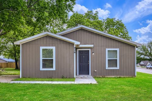 426 E Monterey St, Denison, TX, 75021-6658 | Card Image