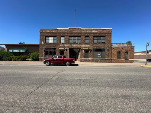206-104 Main St W, Isanti, MN, 55040-7158 | Card Image