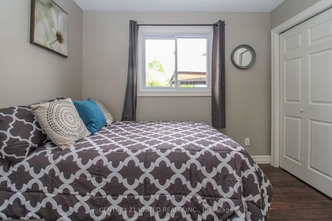 2046 Meadowview Rd, House other with 4 bedrooms, 3 bathrooms and 4 parking in Peterborough ON | Image 23