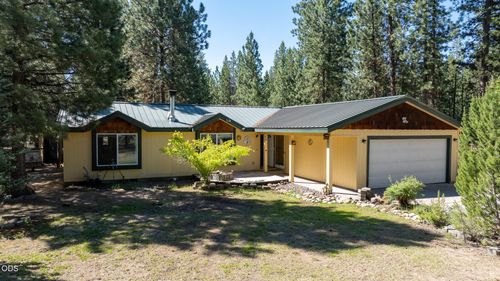 51840 Knobcone, La Pine, OR, 97739-9422 | Card Image