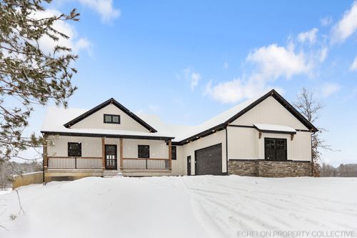 3317 E Sternberg Road, Fruitport Charter Township, MI, 49415 | Card Image