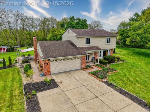 29211 Geraldine Ct, Farmington Hills, MI, 48336-2171 | Card Image