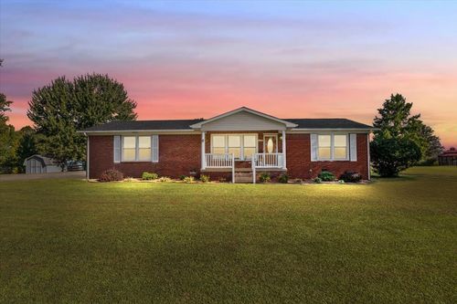 126 Mike St, Mc Ewen, TN, 37101-4709 | Card Image