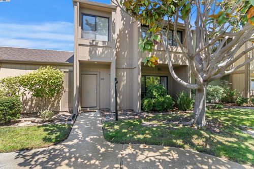 3334 Solomon Ln, Alameda, CA, 94502-6954 | Card Image