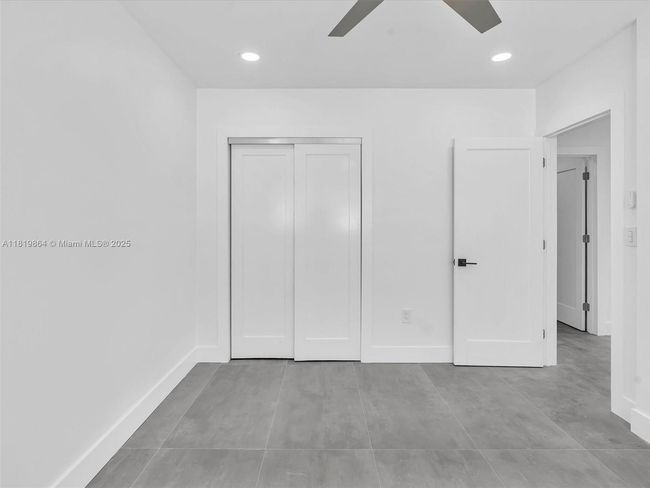 101 - 11900 N Bayshore Dr, Condo with 2 bedrooms, 2 bathrooms and null parking in North Miami FL | Image 22