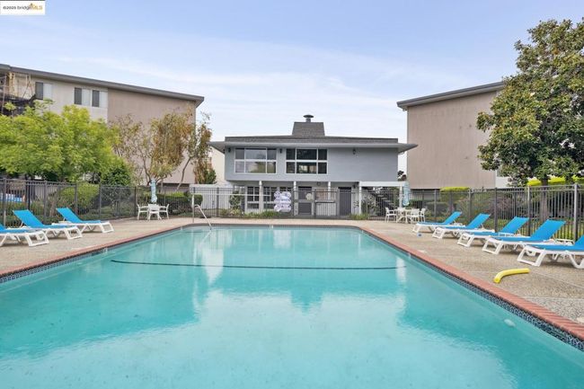 APT-320 - 960 Shorepoint Ct, Condo with 2 bedrooms, 2 bathrooms and 2 parking in Alameda CA | Image 54