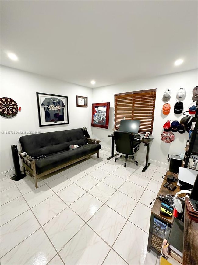 APT-902 - 5975 Sw 137 Th Ave, Townhouse with 2 bedrooms, 3 bathrooms and null parking in Miami FL | Image 11