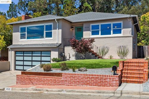 2120 Braemar Rd, Oakland, CA, 94602-2005 | Card Image